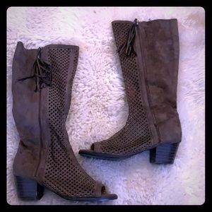 Calf height sandals